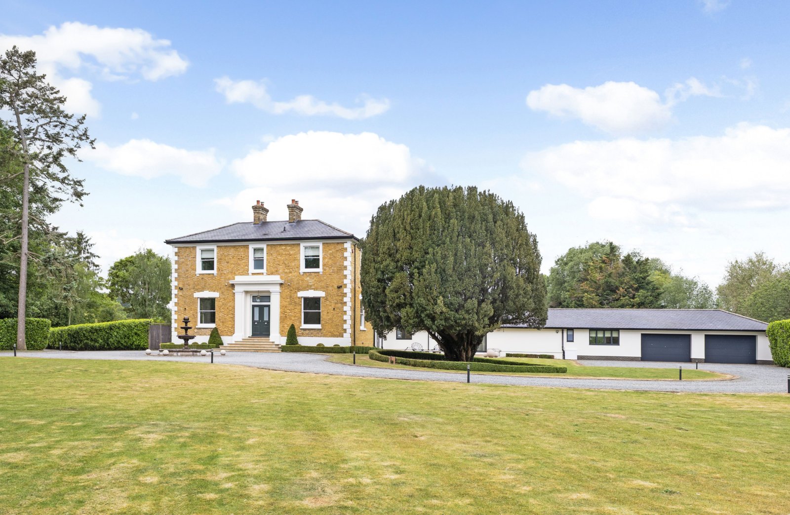 7 bedroom detached house for sale 0