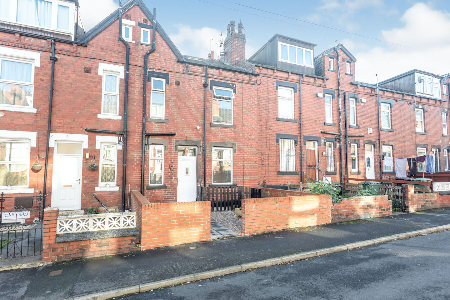 Free property report 33 Woodview Road, Beeston, Leeds, LS11 7EA Chimnie