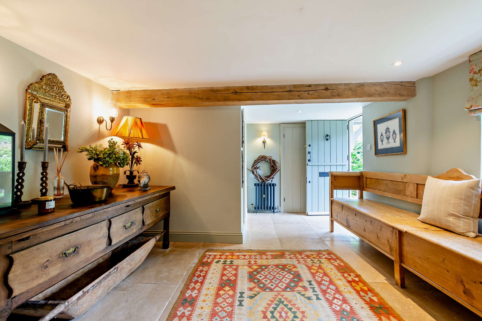 6 bedroom detached house for sale 0