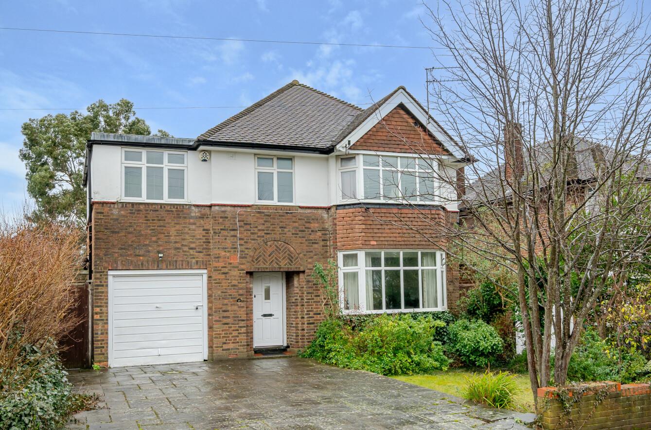 4 bedroom detached house for sale 0