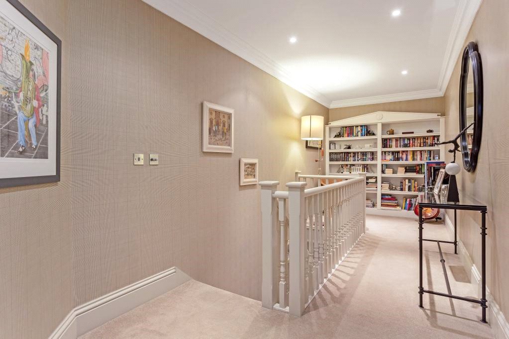 Photos of Drift Road, Winkfield, Windsor, Berkshire SL4 65971454