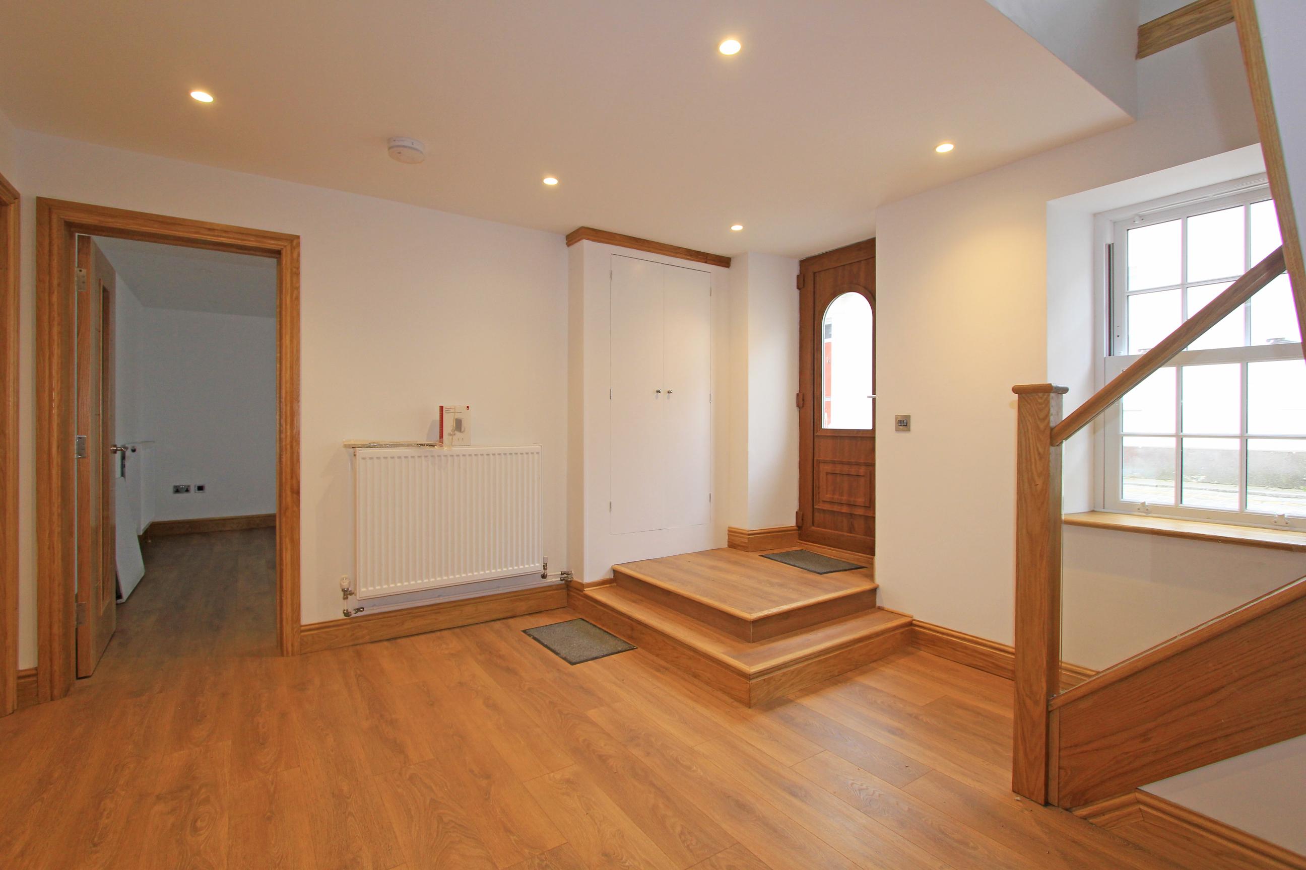 5 bedroom town house for sale 0