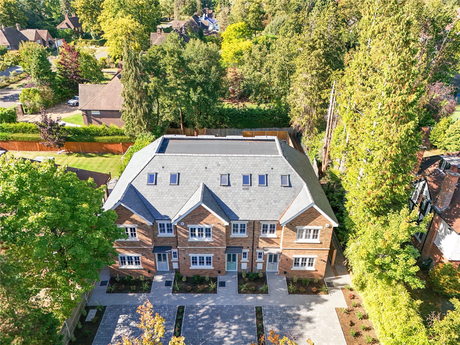 4 bedroom terraced house for sale