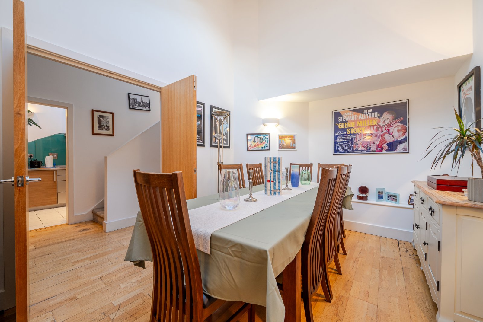 4 bedroom flat for sale 0