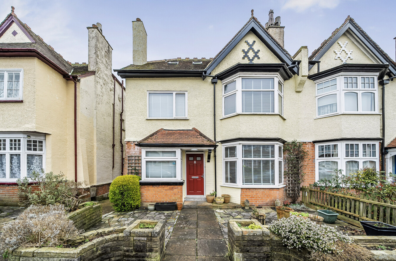 6 bedroom semi-detached house for sale 0