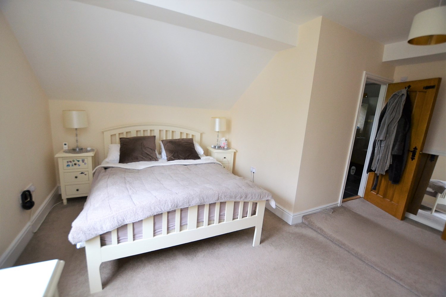 Photos of Holmes Chapel Road, Somerford, Congleton CW12 60758601