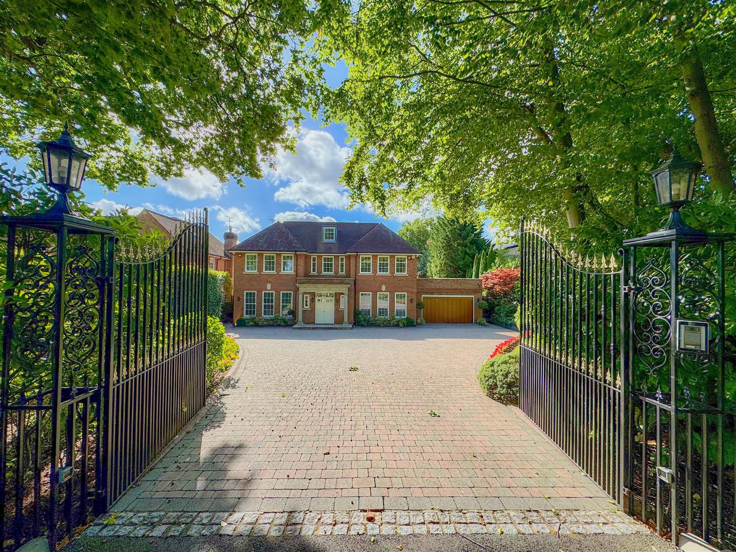 6-bed detached on Lancaster Grange, 104 Camlet Way, Hadley Wood, £3,250,000