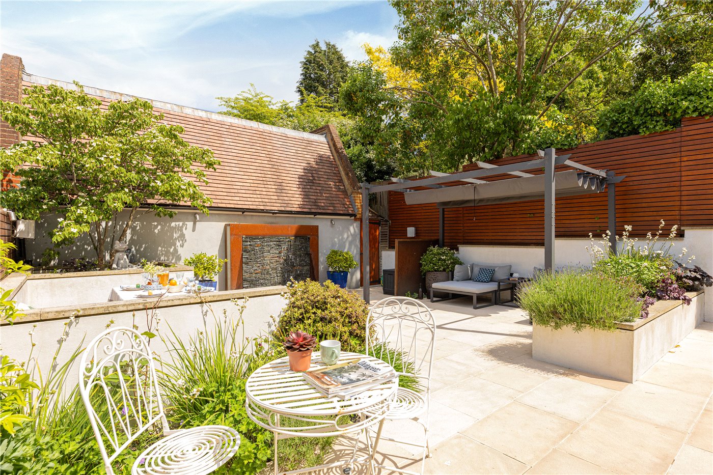 5 bedroom semi-detached house for sale 0