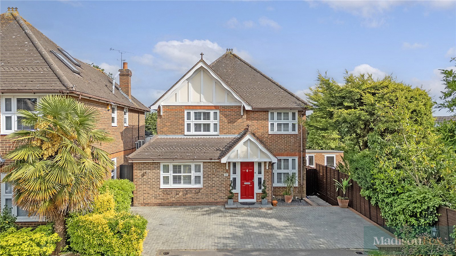 4 bedroom detached house for sale 0