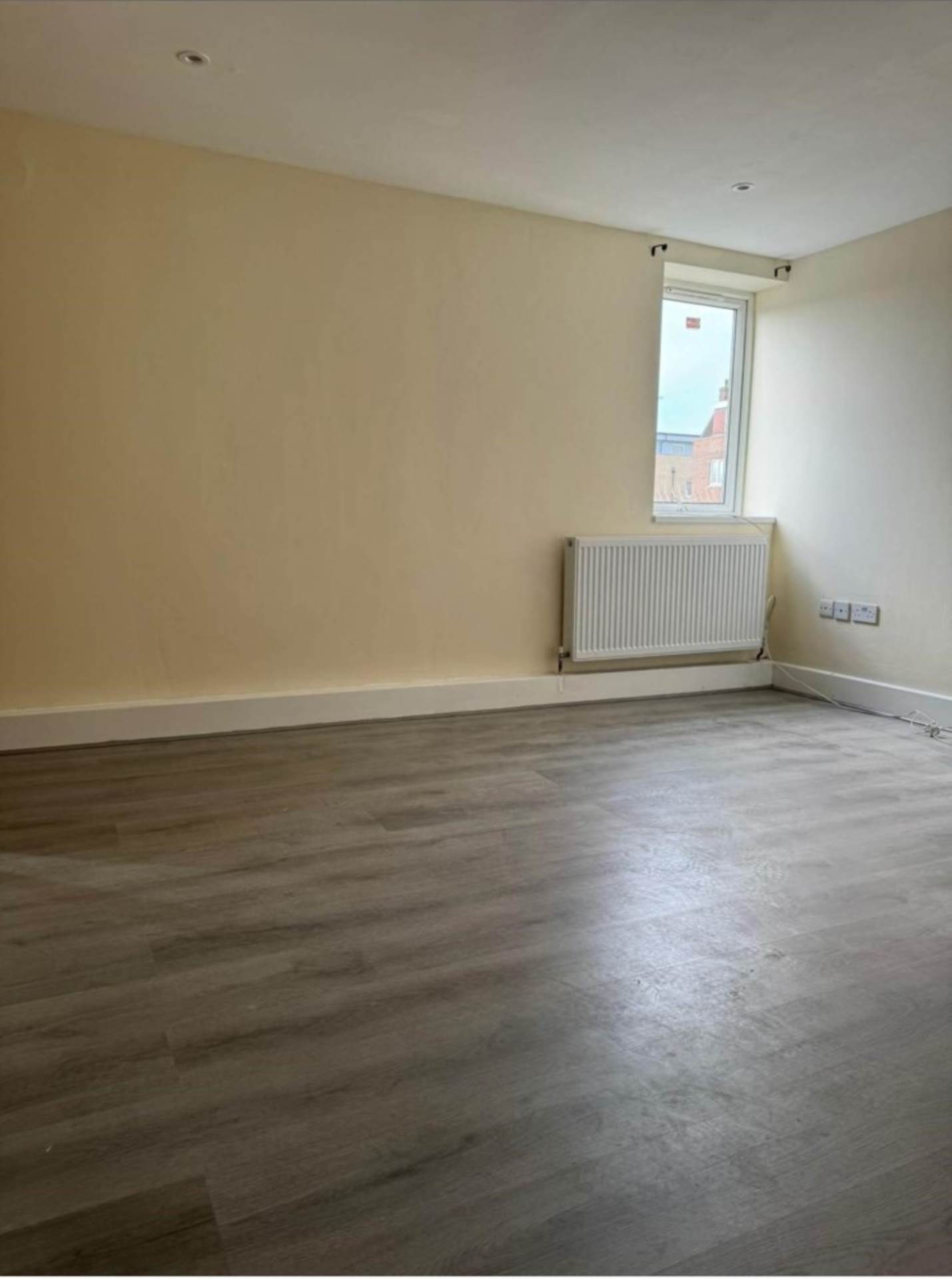 Flat 8, Goodmayes Road, Ilford photo 2