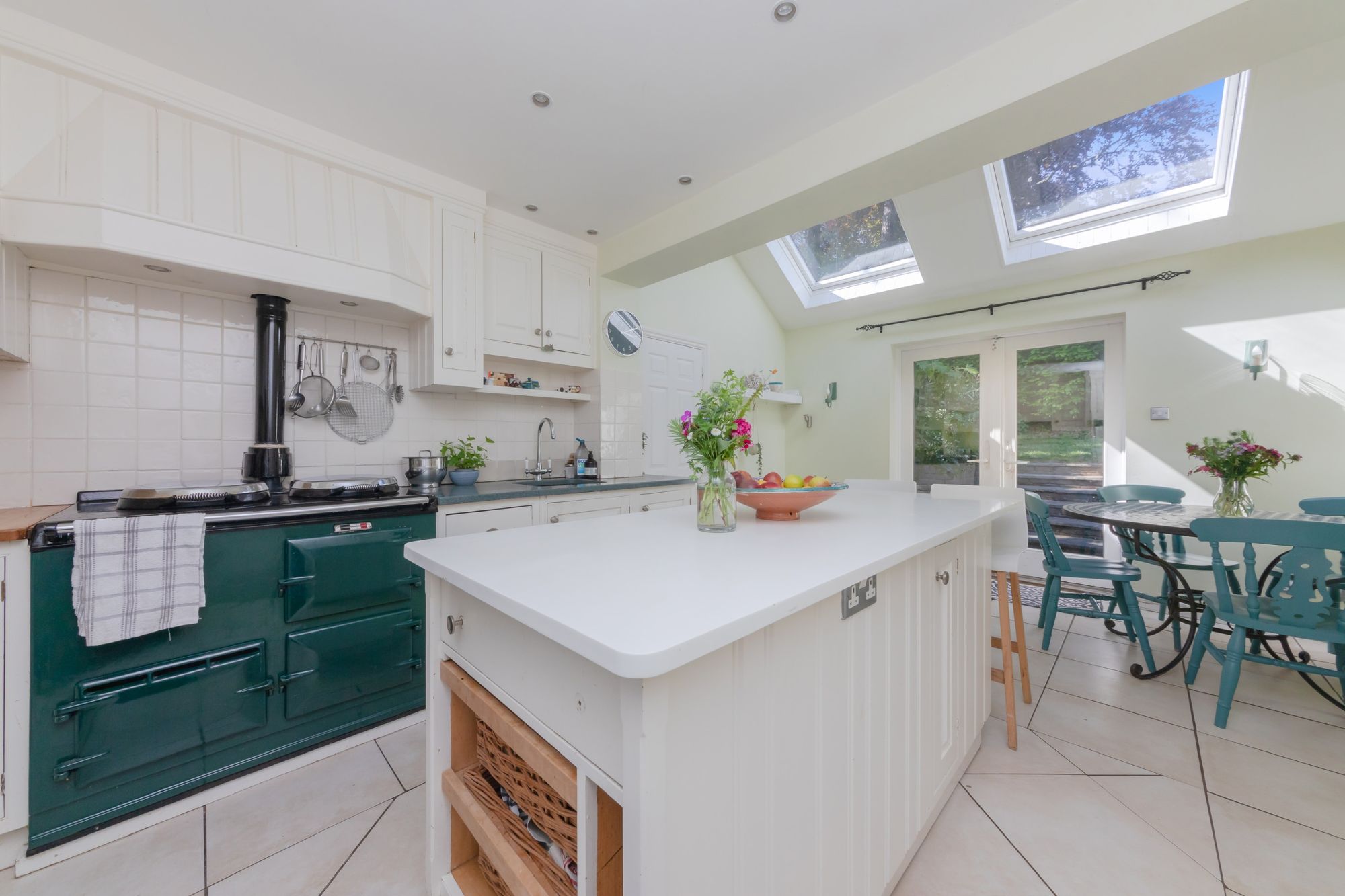 6 bedroom detached house for sale 0