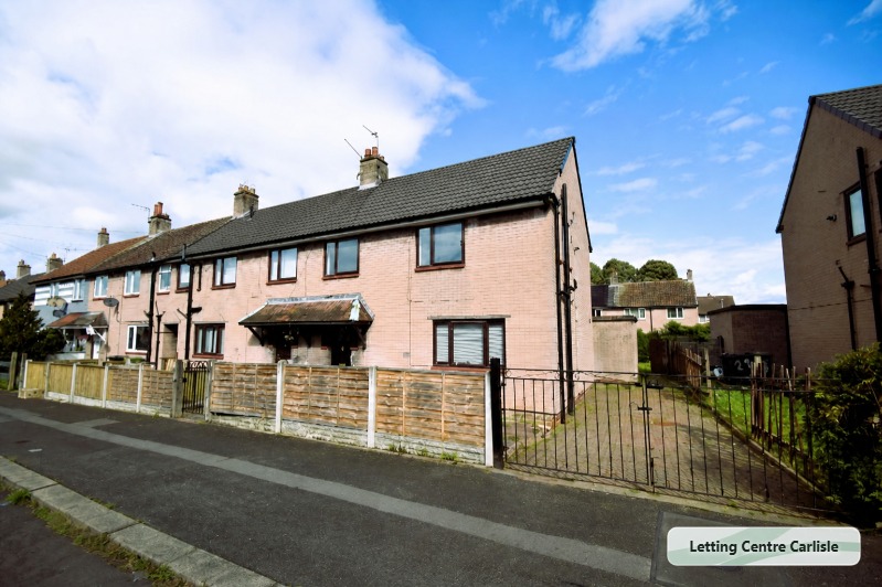 27 Warnell Drive, Harraby, CARLISLE photo 2