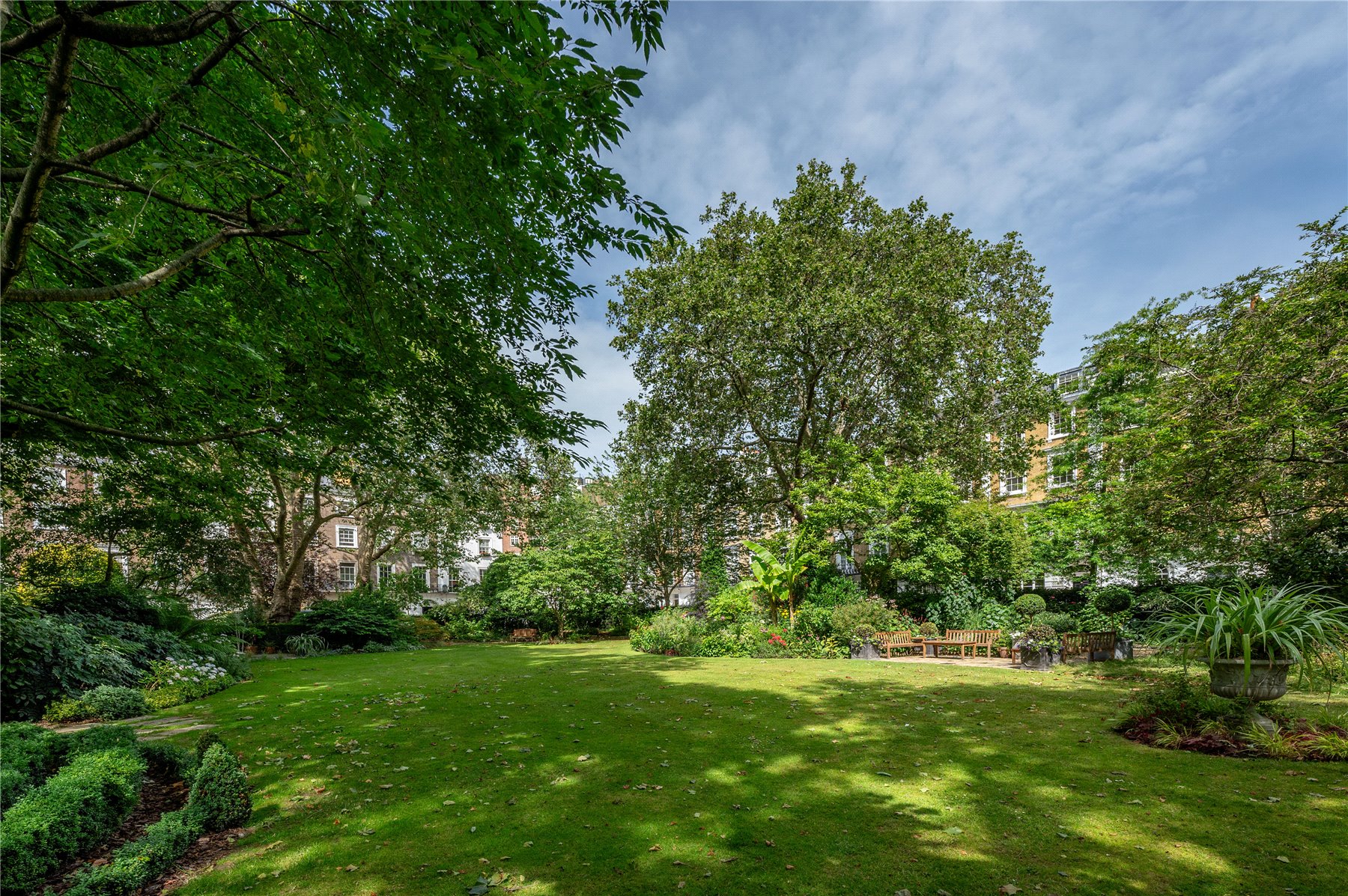 5 bedroom terraced house for sale 0