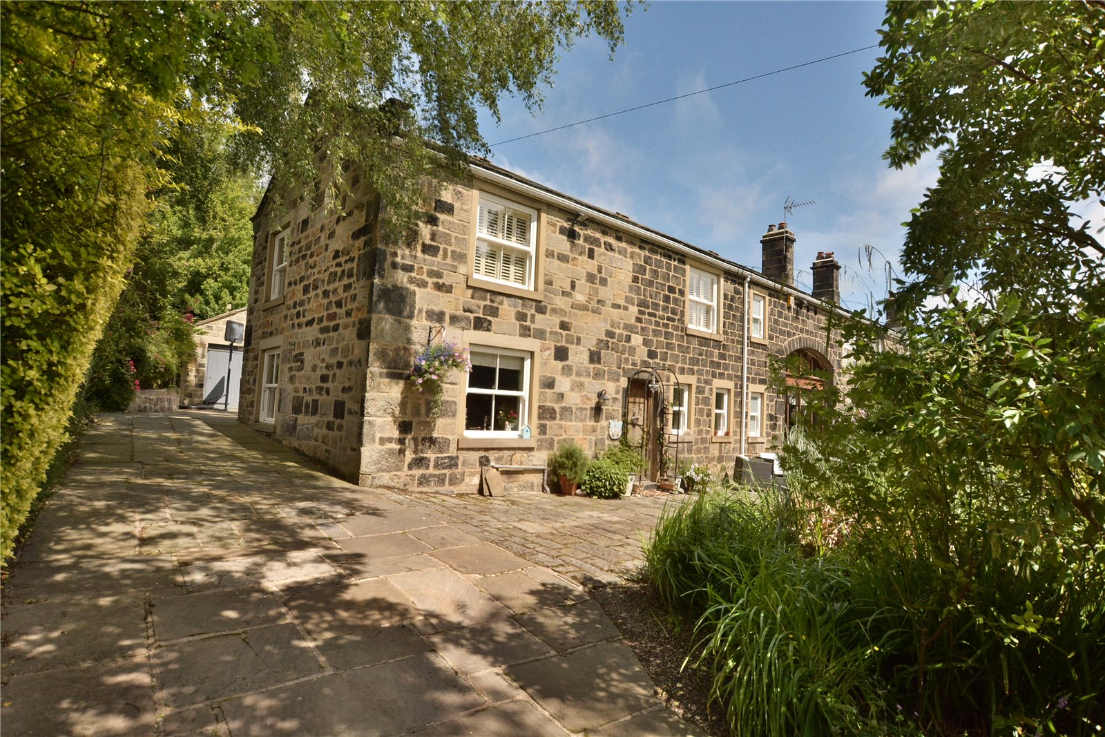 Free property report Coach House, Newlay Wood Drive, Horsforth, Leeds ...