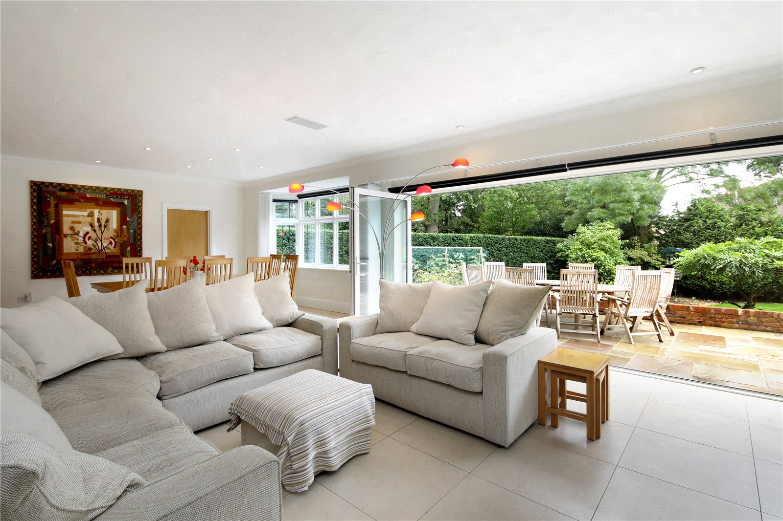 6 bedroom detached house for sale 0