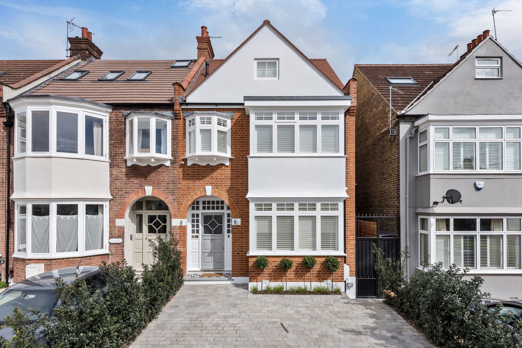 4 bedroom end terrace house for sale 0