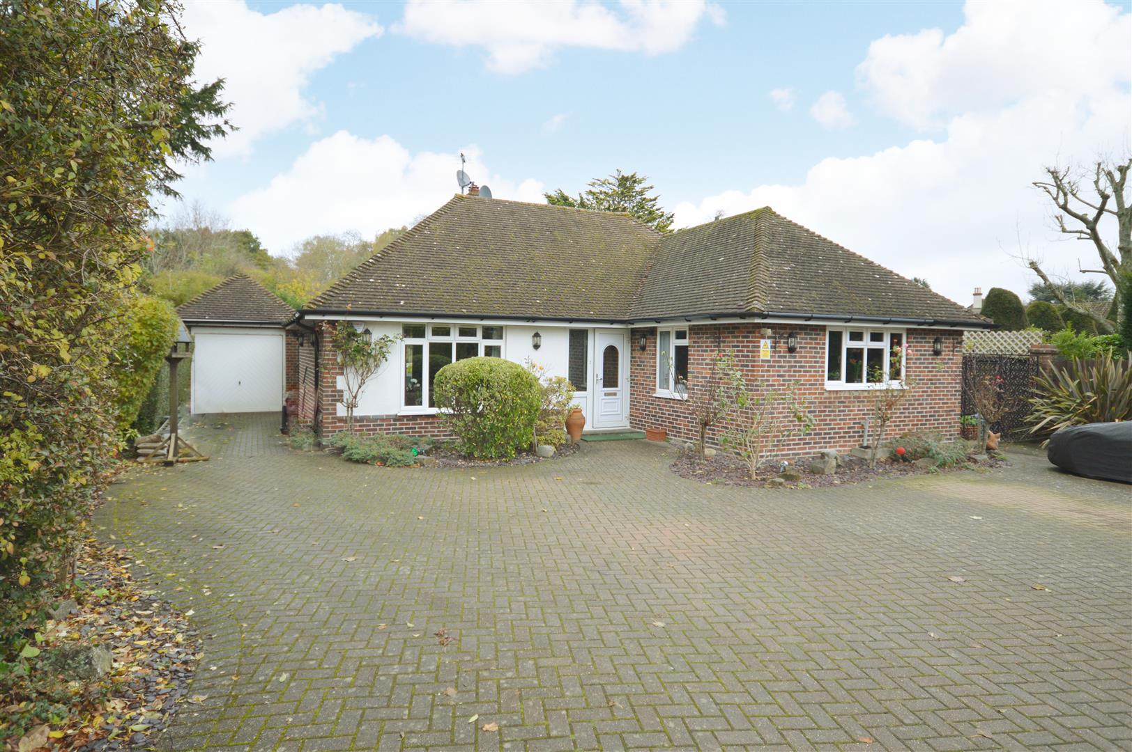 Free property report Linden Lodge, Copleigh Drive, Burgh Heath, KT20