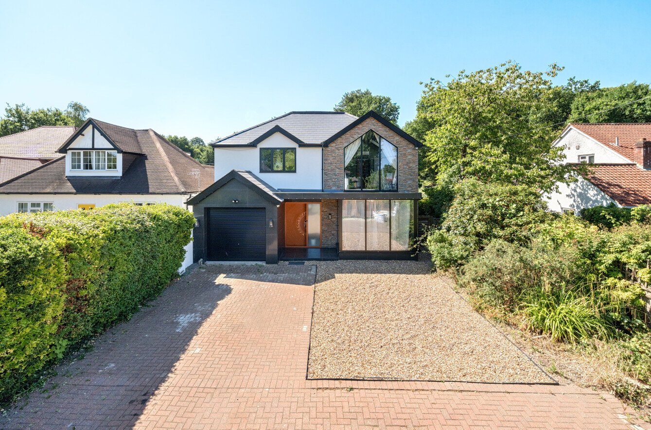 5 bedroom detached house for sale 0