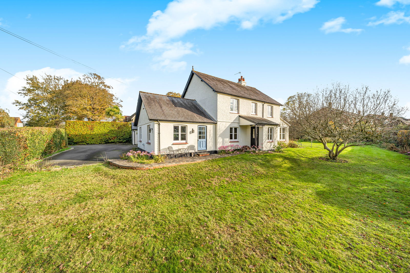 4 bedroom detached house for sale 0