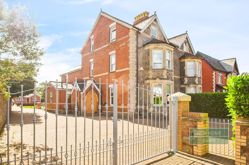 5 bedroom semi-detached house for sale 0