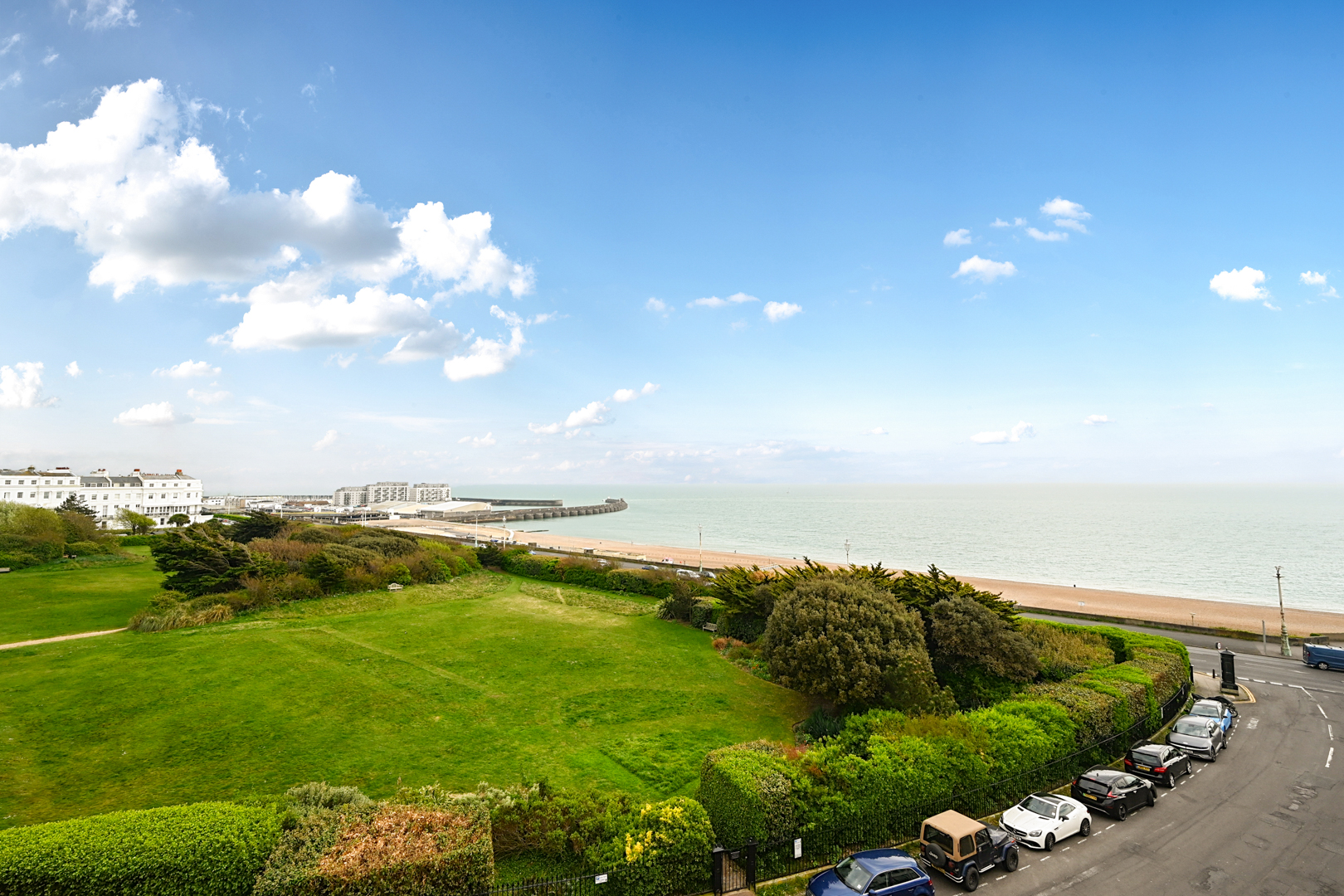 3 bedroom flat for sale 0