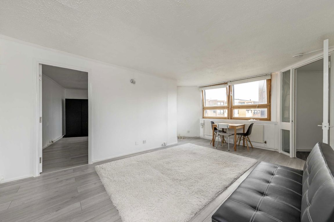 16, Upper Berenger Walk, London photo 4