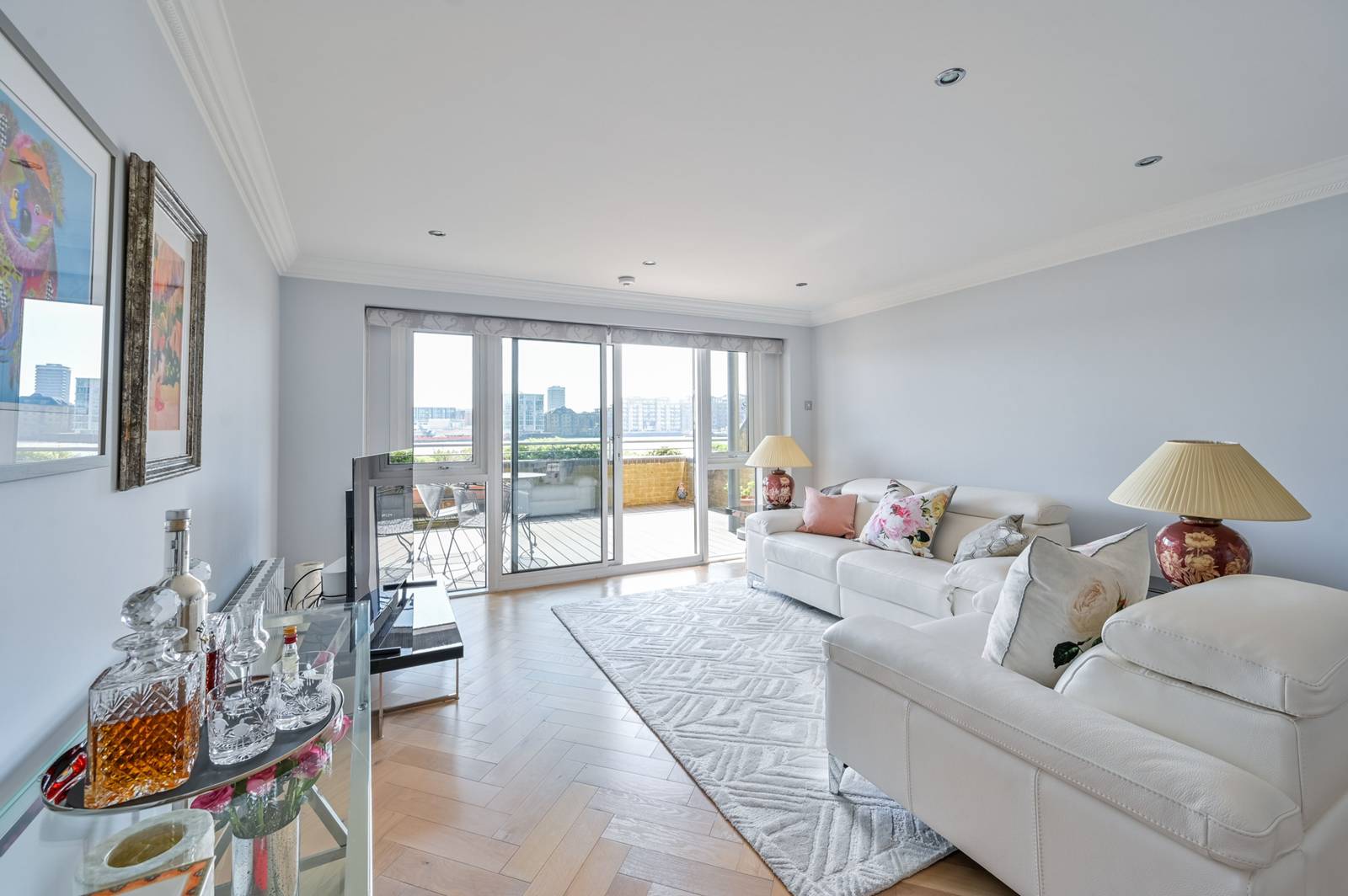 2 bedroom flat for sale 0