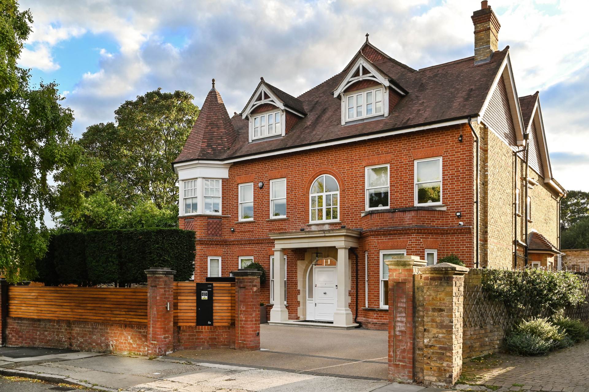 1, Westbury Road, London photo 4