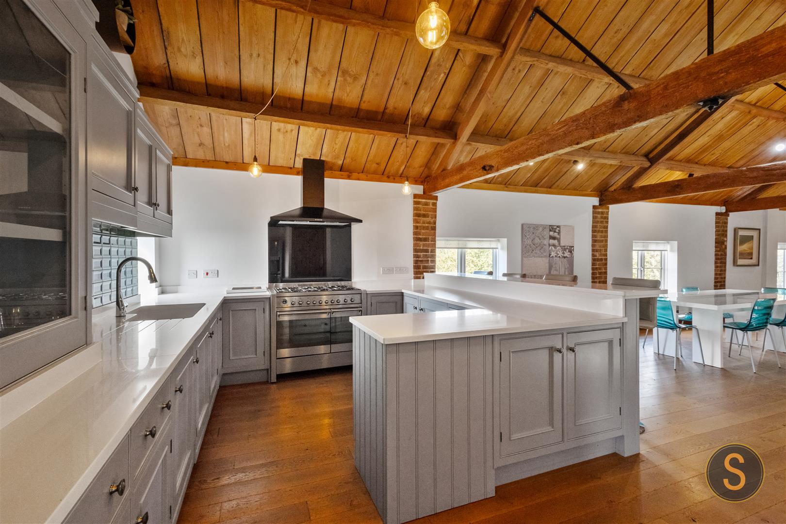 Photos of Bedford Road, Houghton Regis, Dunstable LU5 65717100