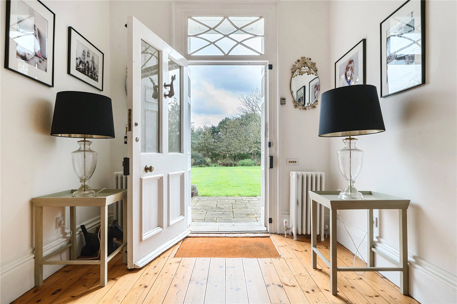 8 bedroom detached house for sale 0