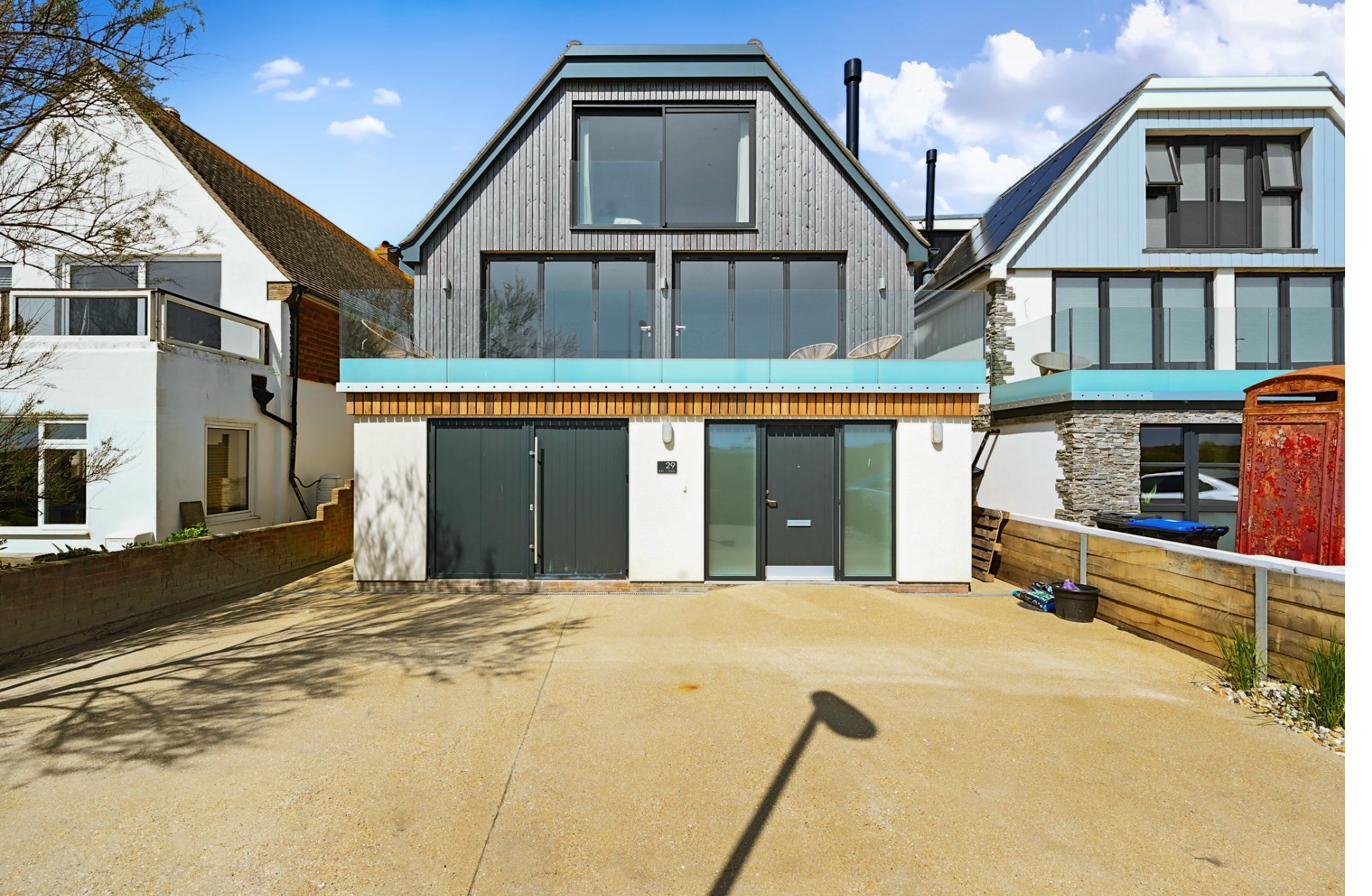 5 bedroom detached new house for sale 0