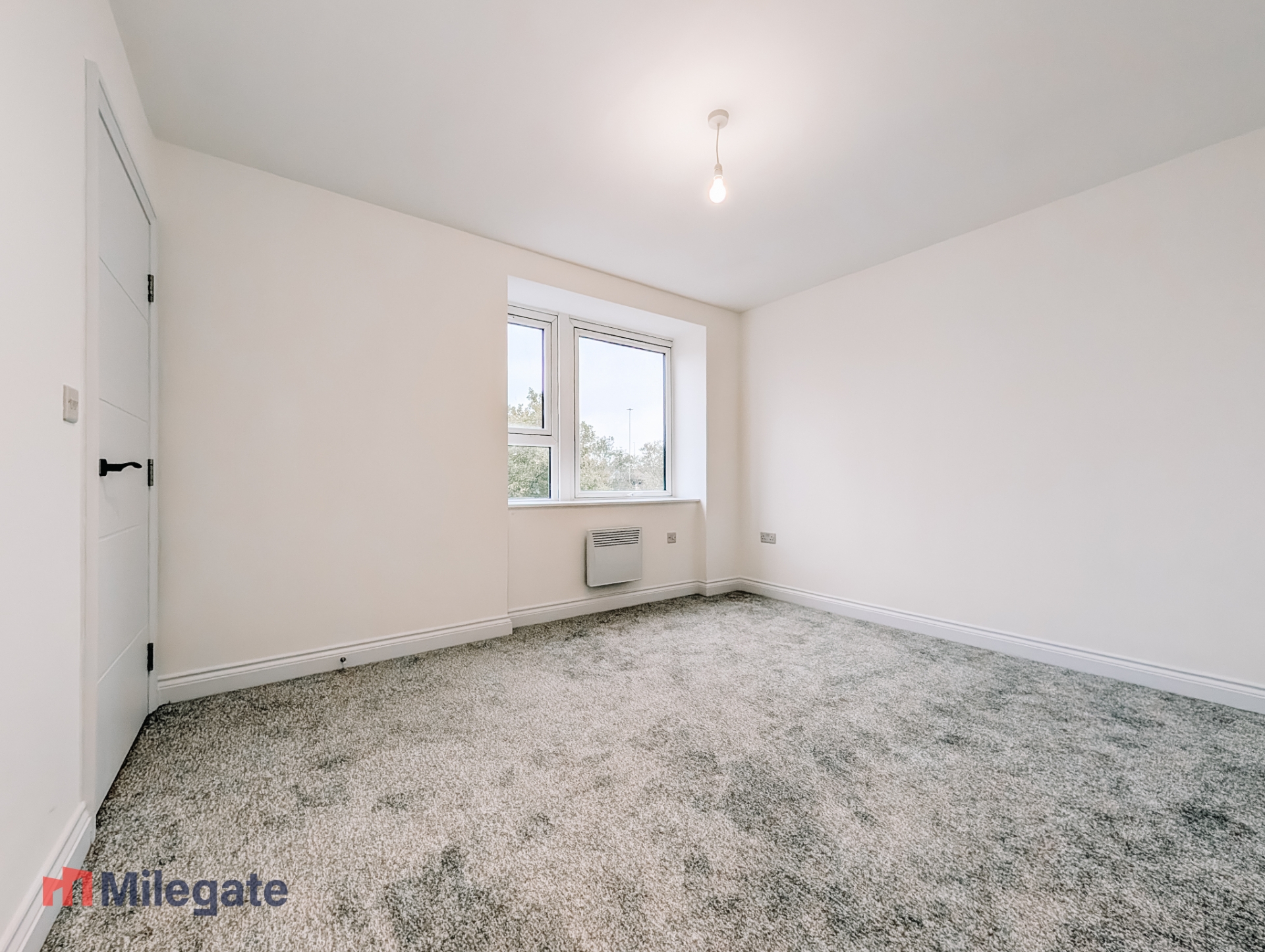 Broadway North, Basildon photo 5
