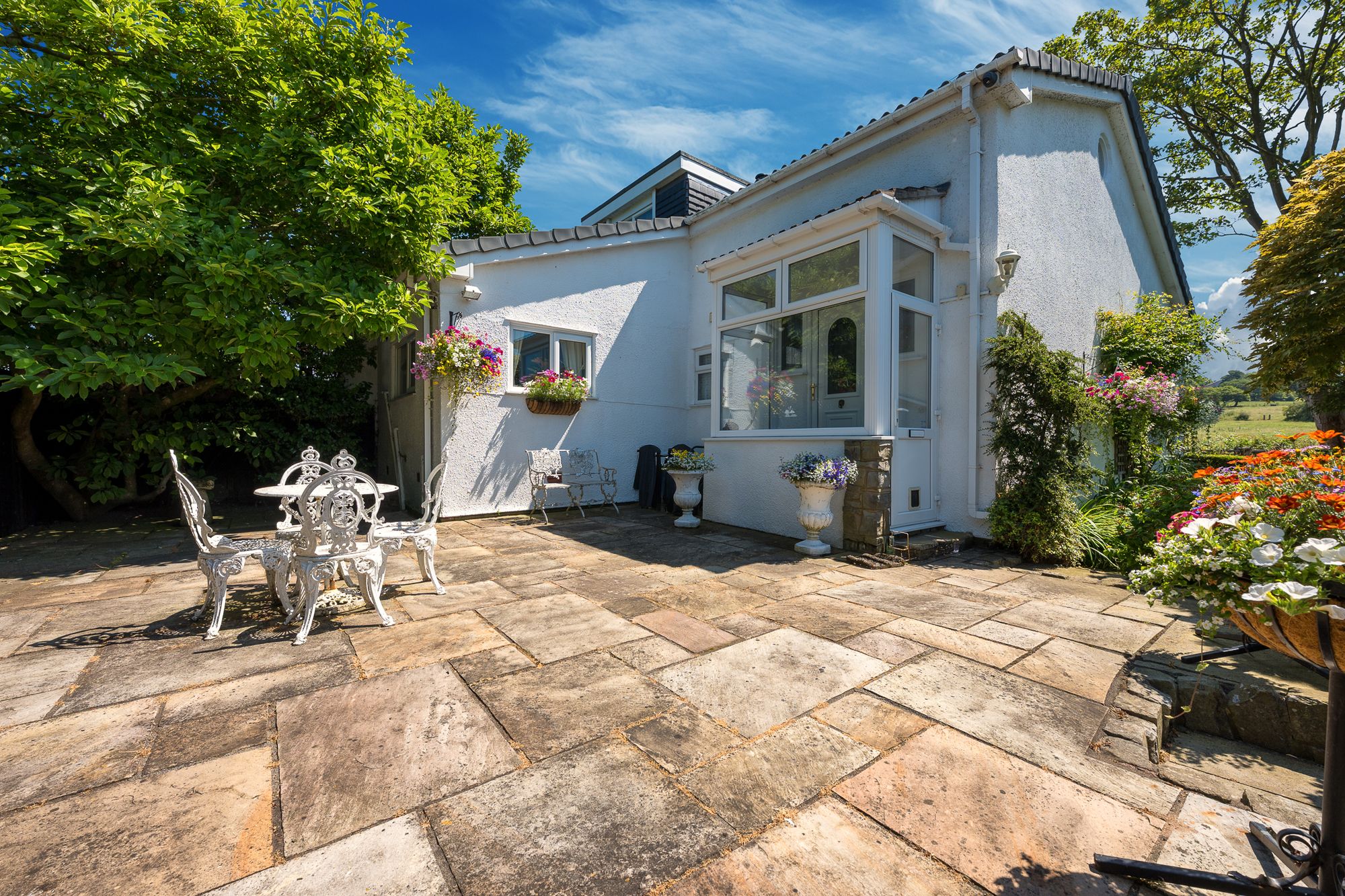 3 bed semi-detached bungalow for sale