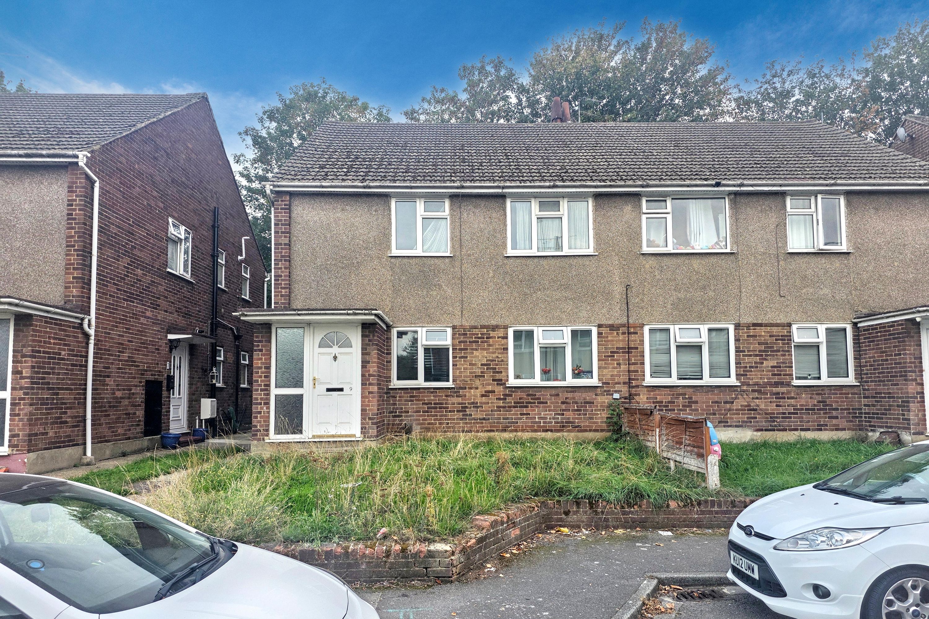 9 Ely Close, Erith photo 2