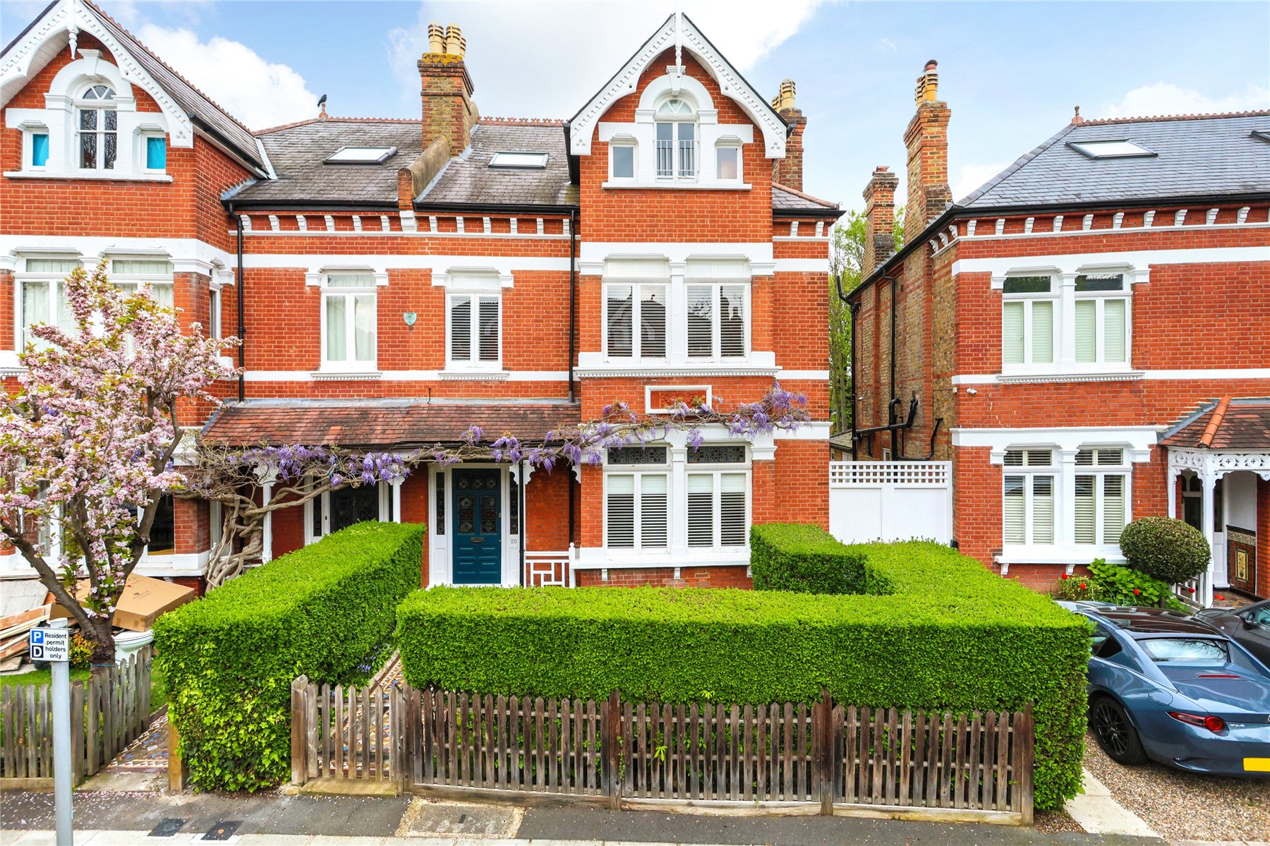 5 bedroom semi-detached house for sale 0