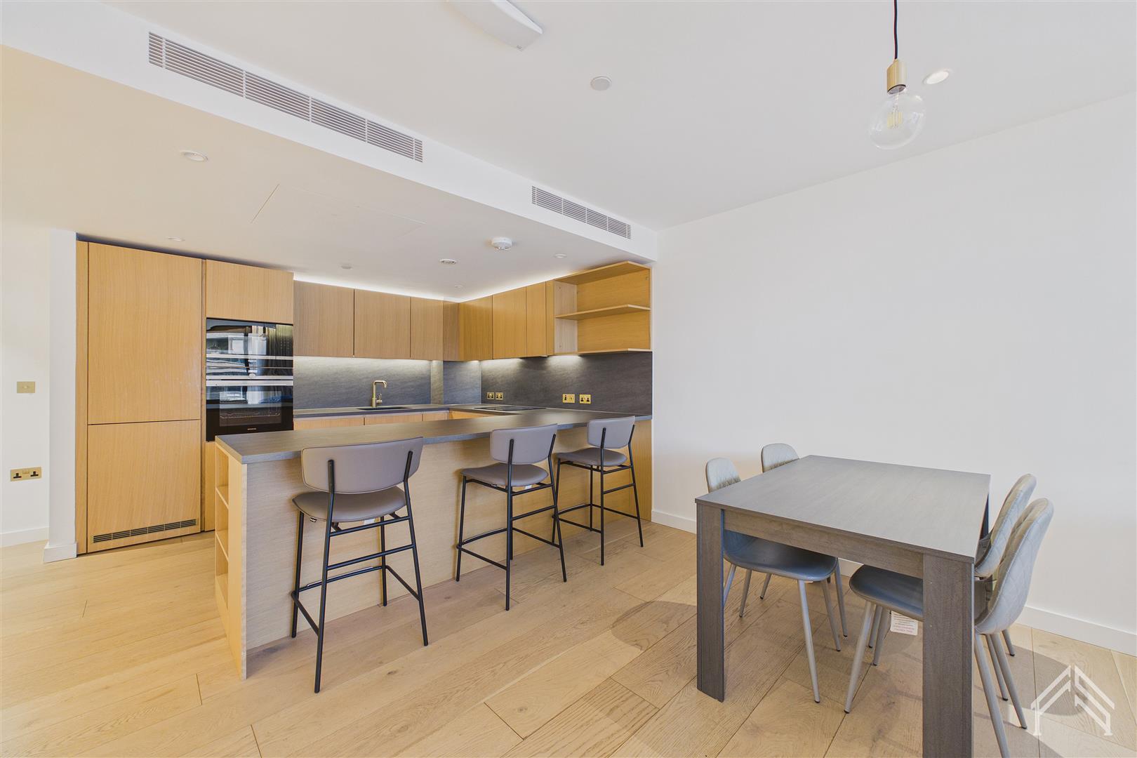 45324532, 101 Camley Street, London photo 4