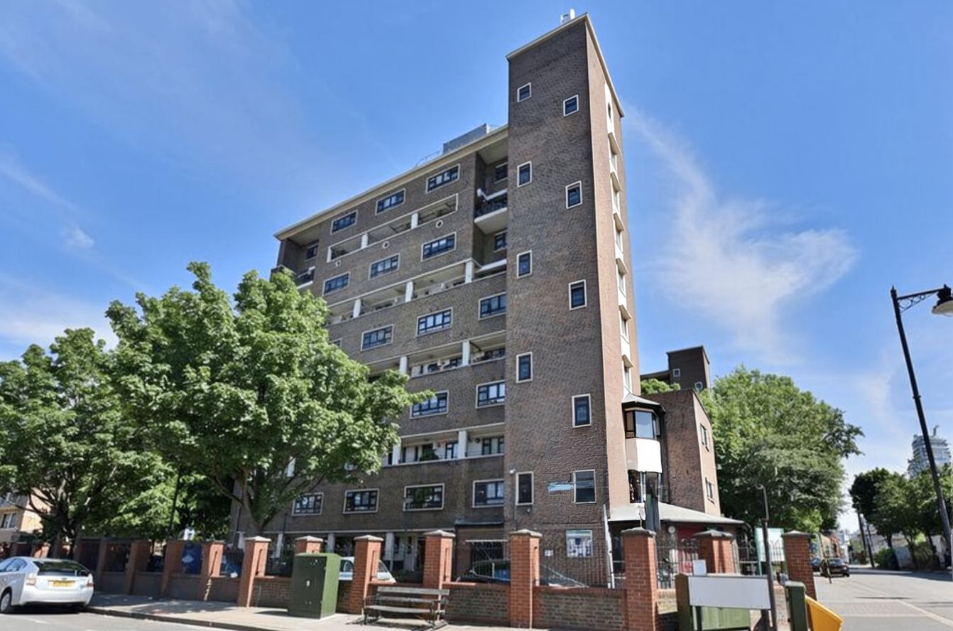 Cluse Court,Flat 13, St. Peter's Street, London photo 2