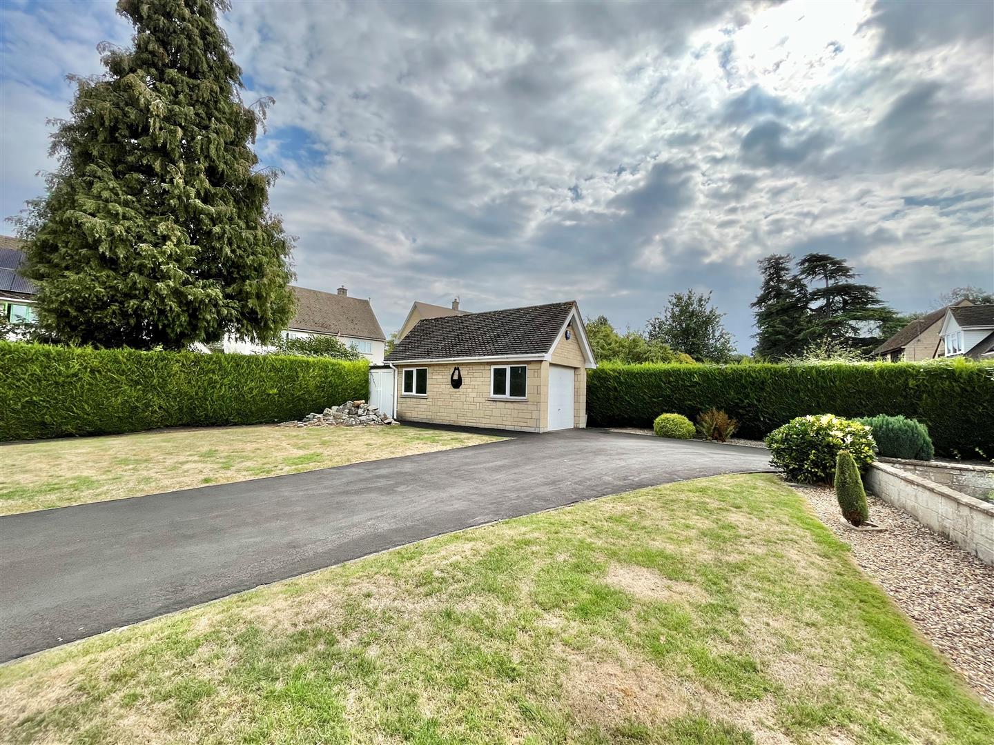 Photos of Pinlocks, Upton St. Leonards, Gloucester GL4 62381283