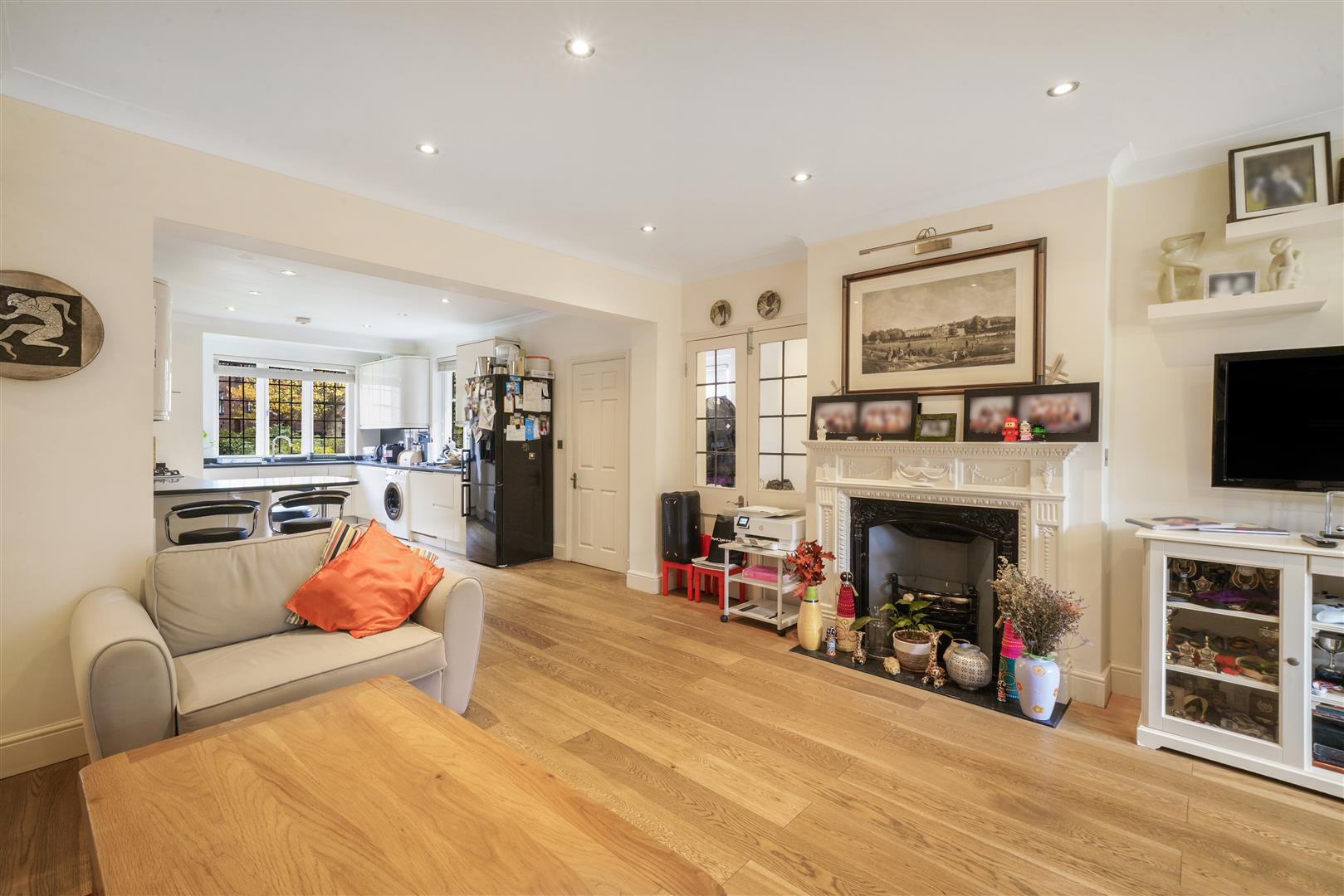 4 bedroom property for sale 0