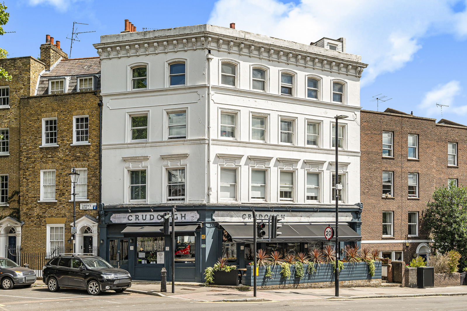 2 bedroom flat for sale 0