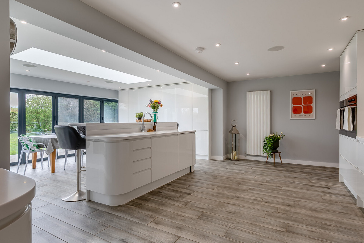 4 bedroom bungalow for sale 0