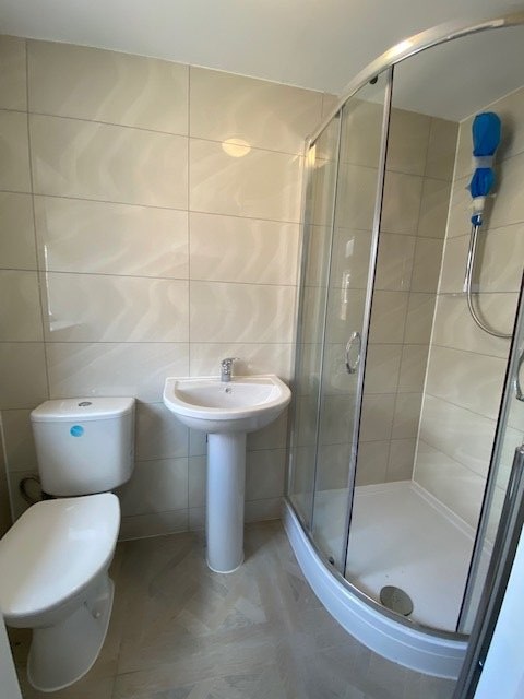 17B Studio, Oakwood Avenue, Southall photo 5