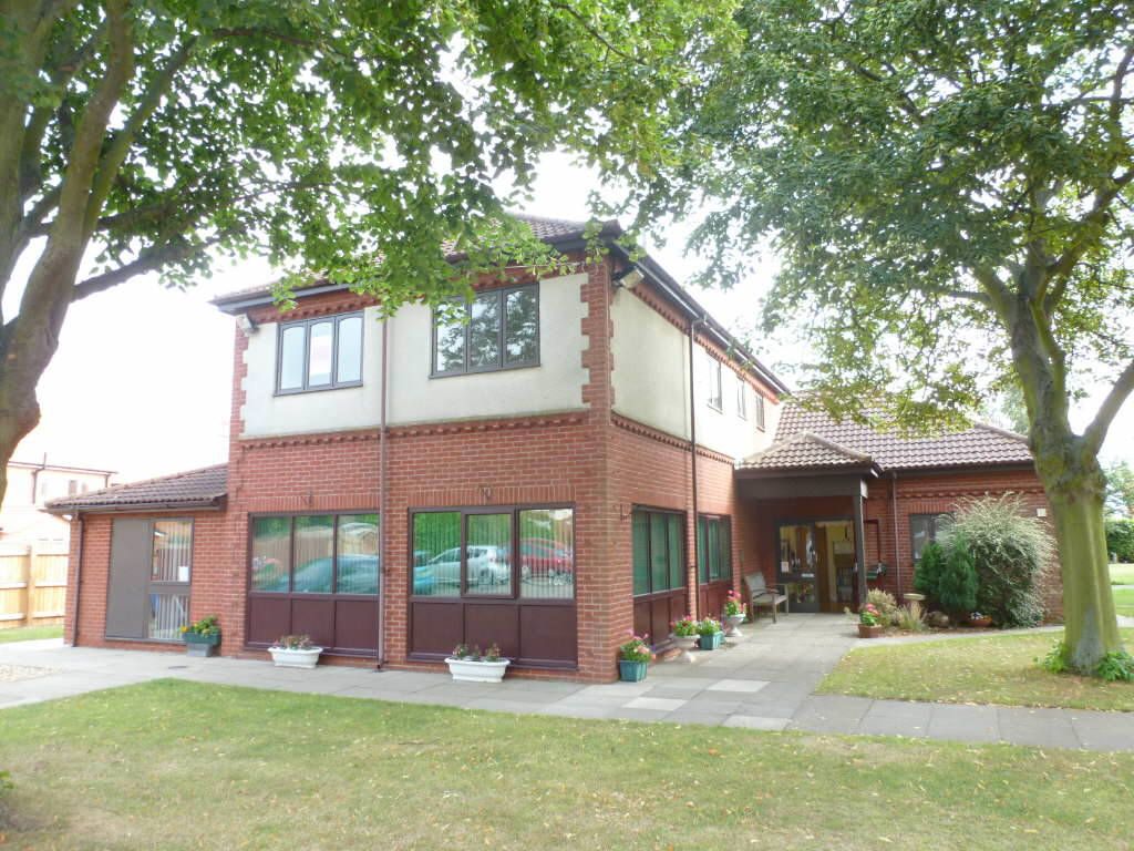 Free property report 39 Lilac Court, Grimsby, DN33 3LR Chimnie