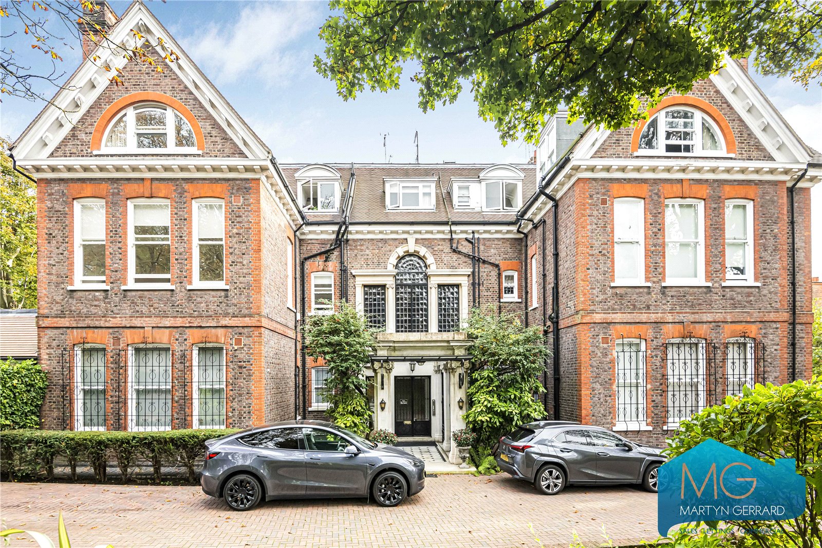 2 bedroom flat for sale 0