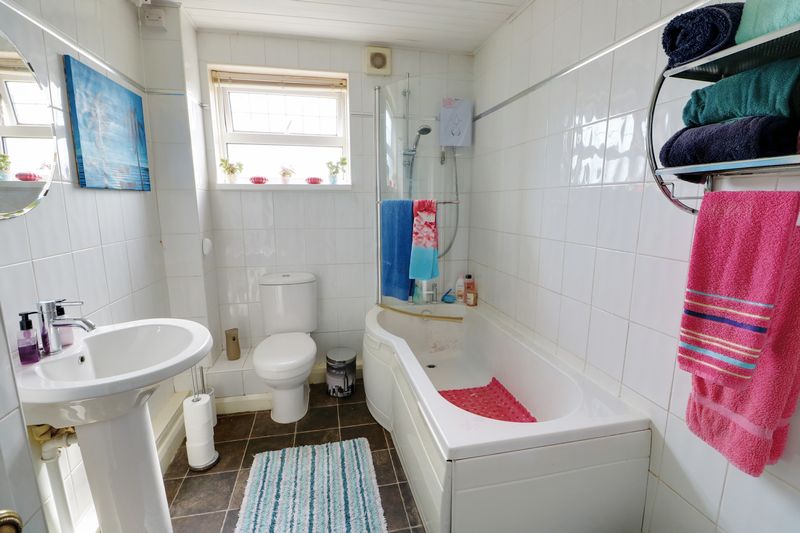 Photos of Greenwich Avenue, Hull HU9 49735037 Zoopla