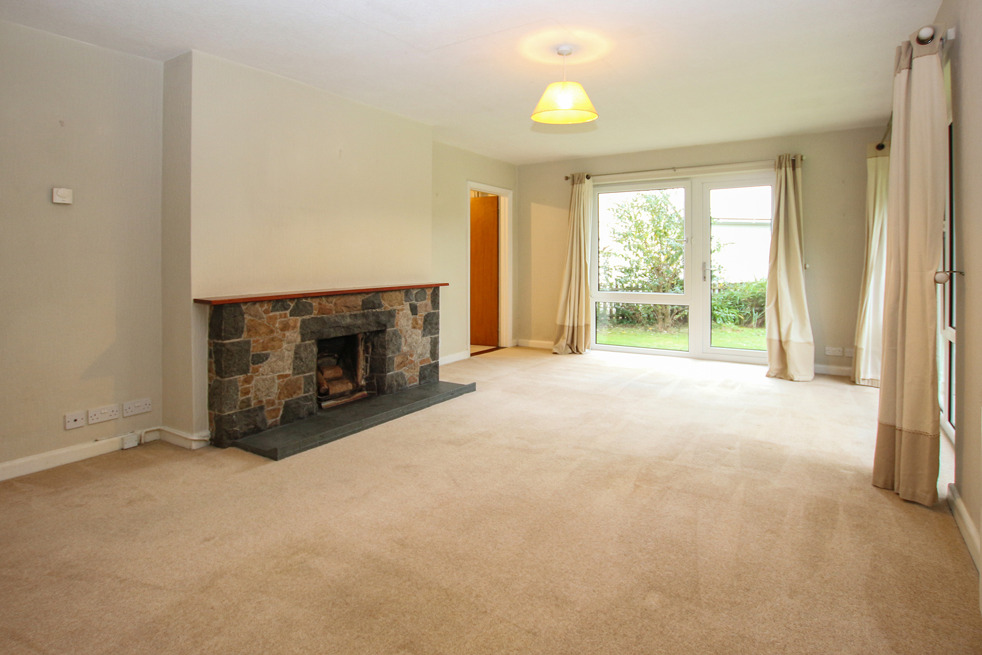 4 bedroom property for sale 0