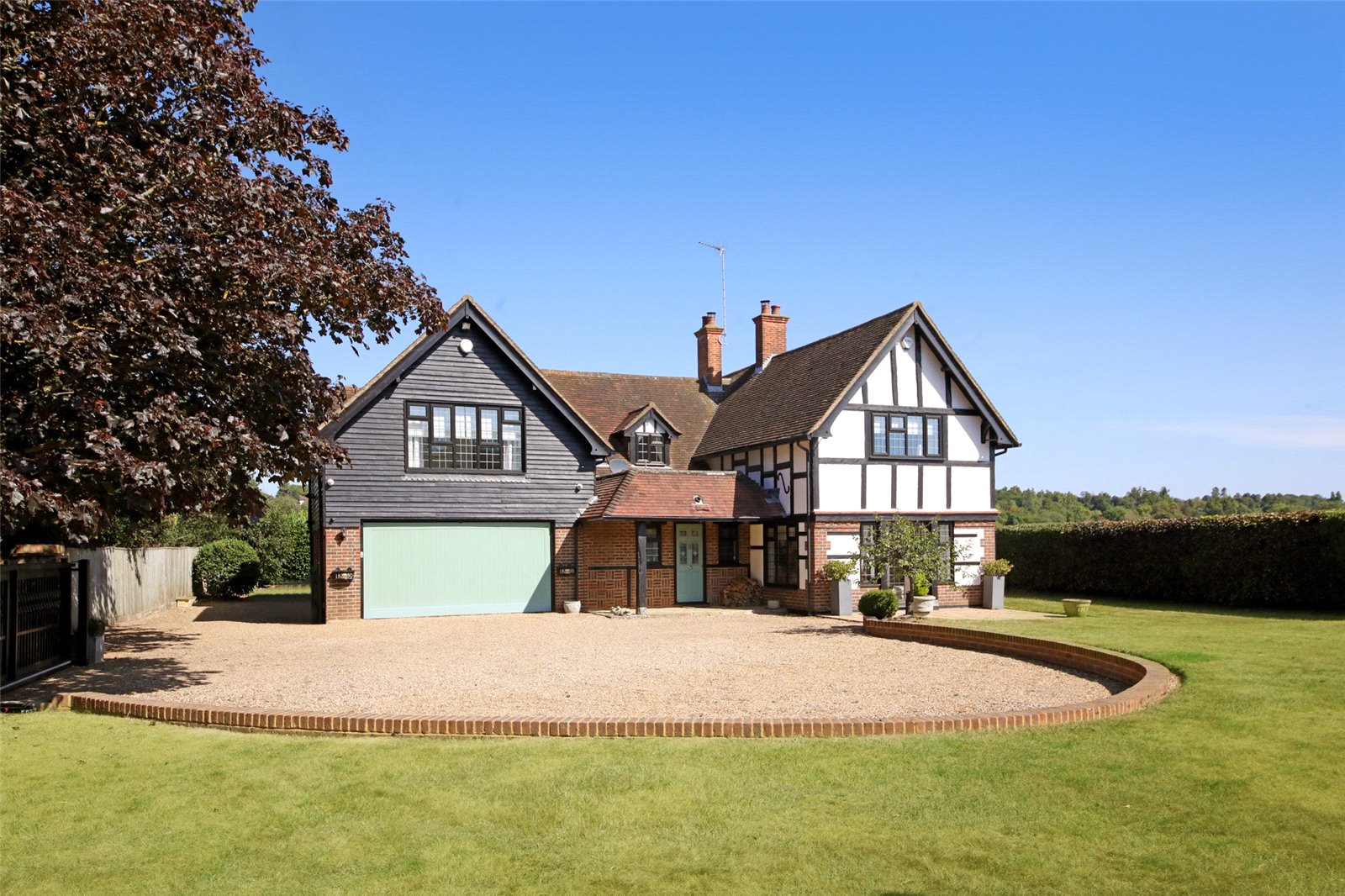 5 bedroom detached house for sale in Maidenhead The