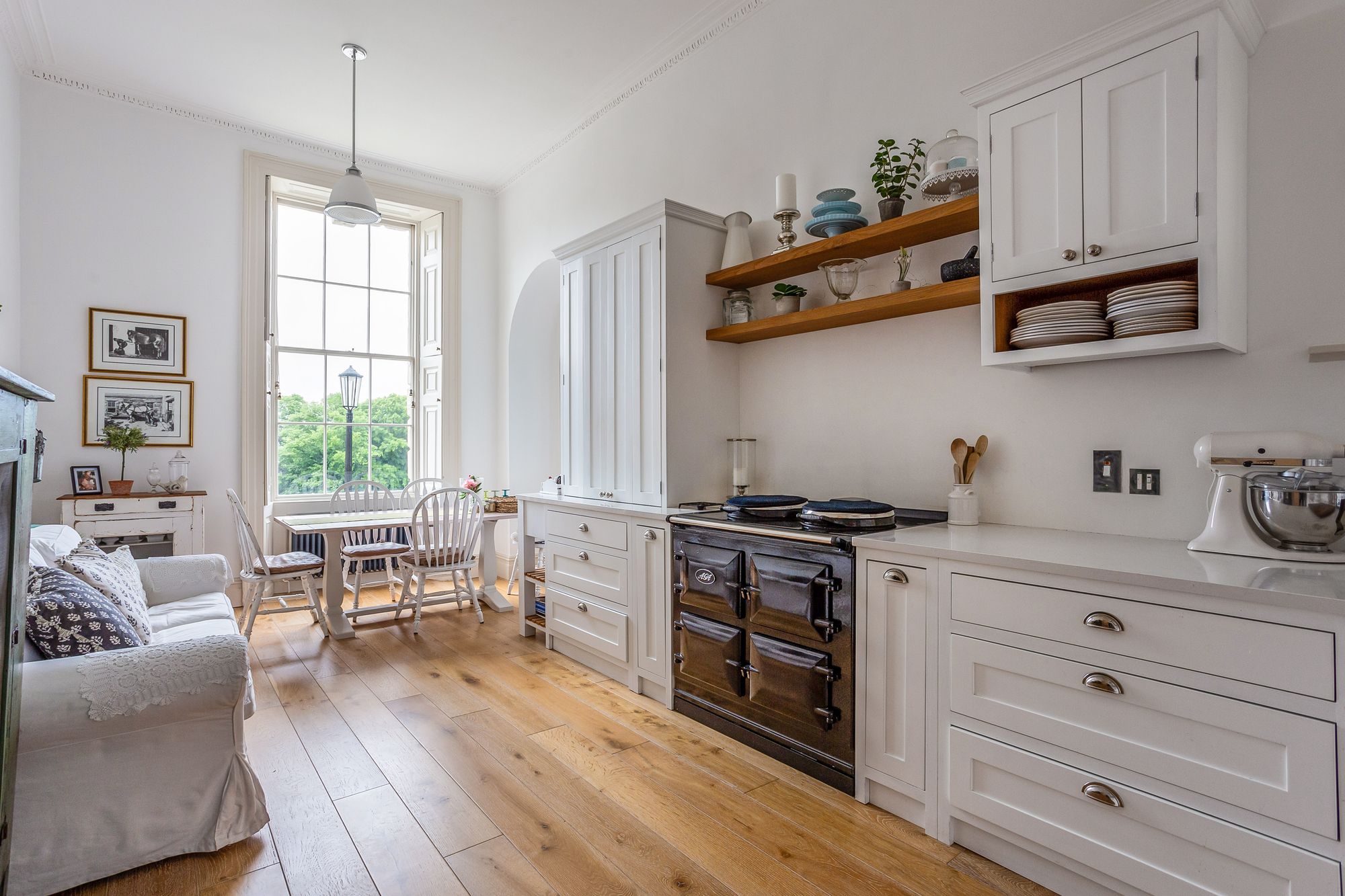 3 bedroom flat for sale 0