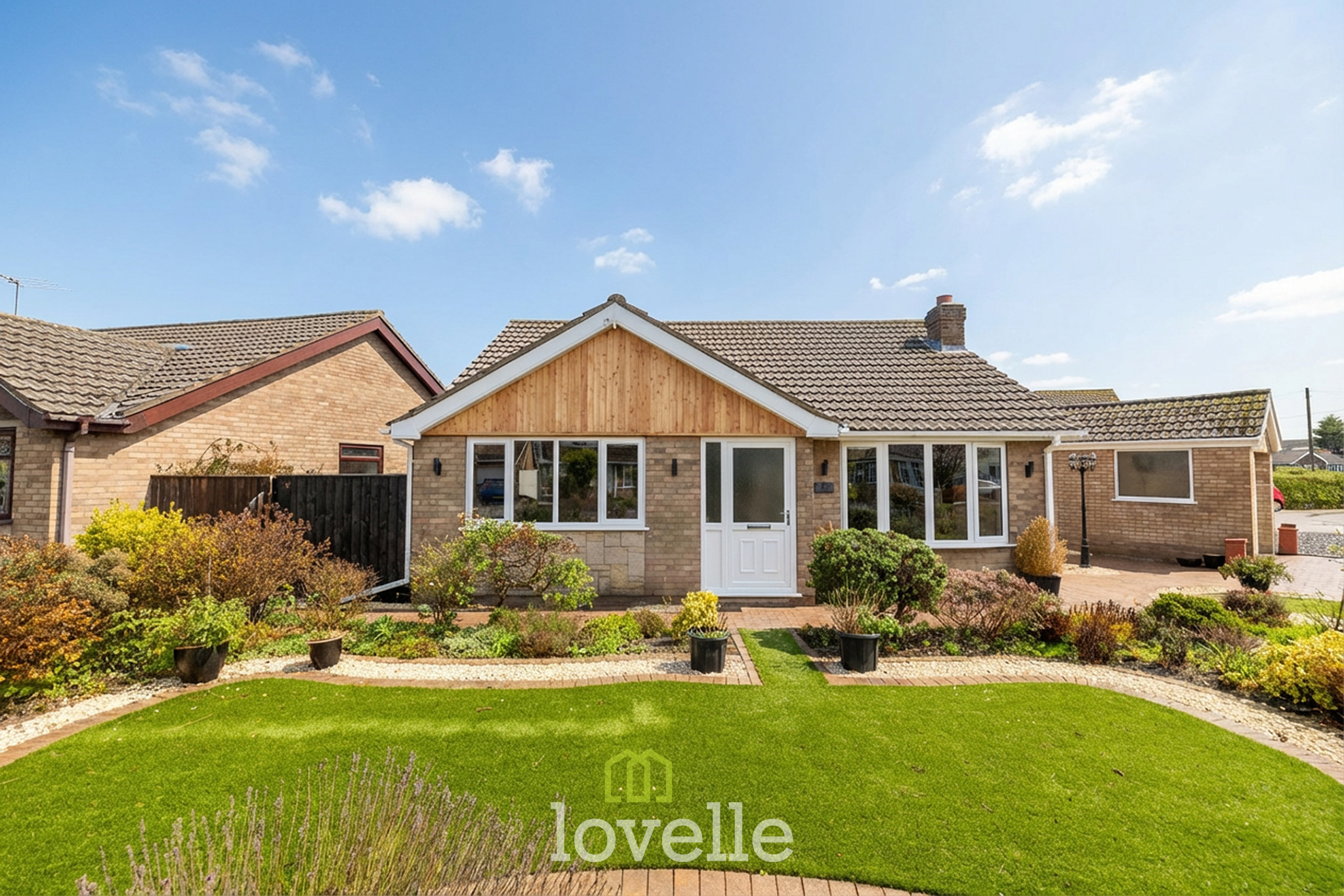 2-bed house on 19, Grainsby Avenue, Holton-le-Clay, £240,000