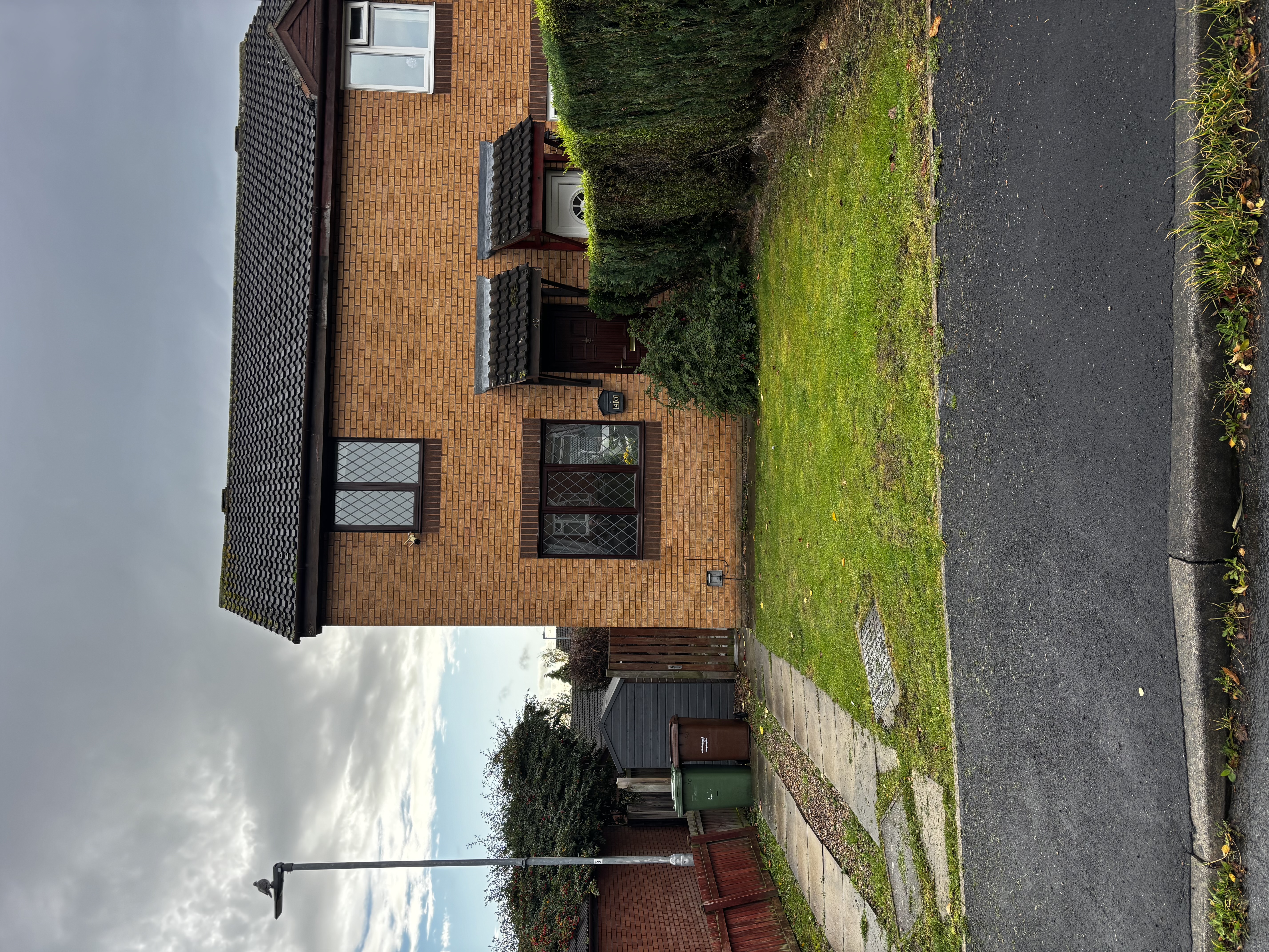 40, Woodmoor Drive, Wakefield photo 2